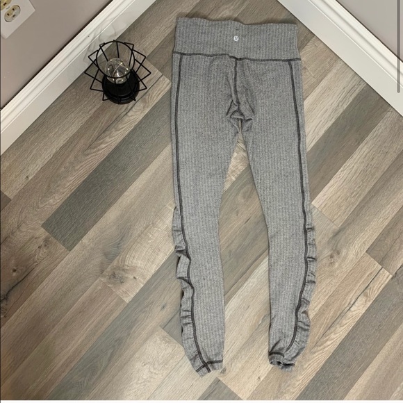 Lululemon RUN: Turn Around Tight - Picture 6 of 10